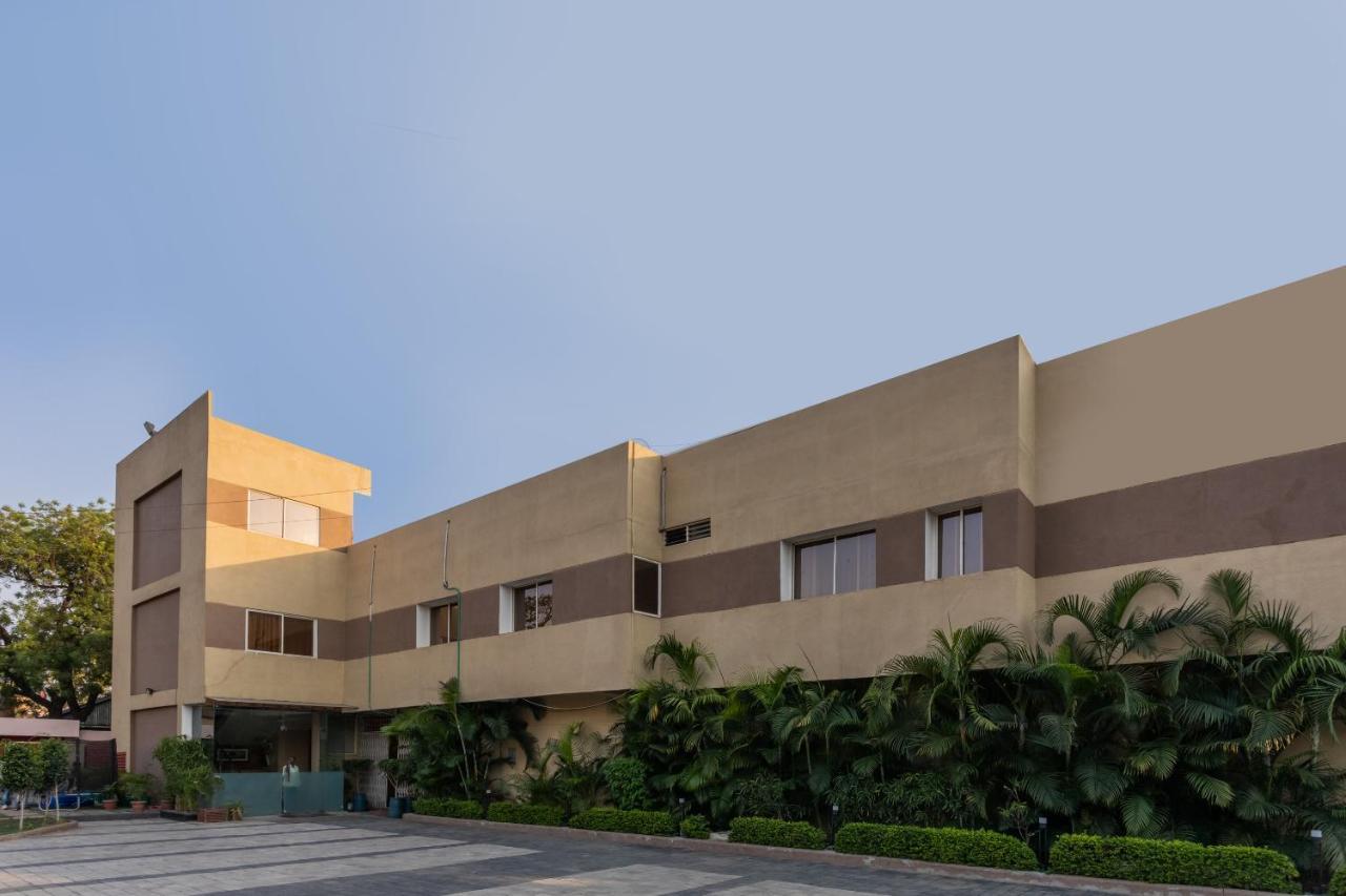Oyo 75956 Hotel Grand Rourkela Eksteriør bilde
