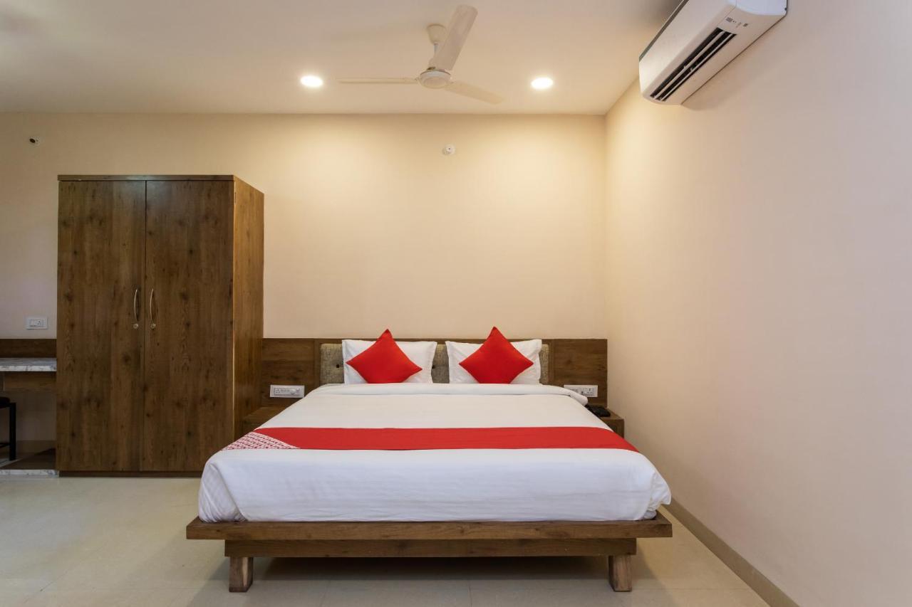 Oyo 75956 Hotel Grand Rourkela Eksteriør bilde
